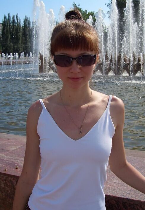 Без лифчика