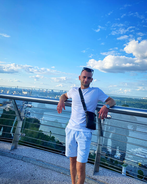 Прямолінійний готовий до всього