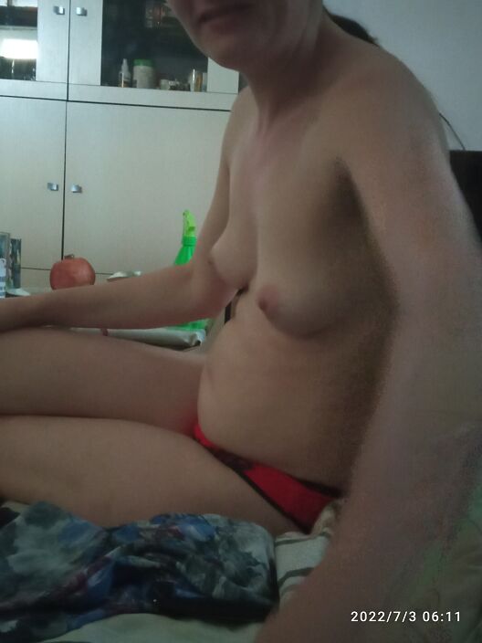 Голая грудь сиськи минет хочу она