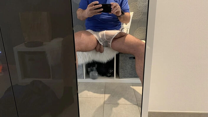 не  стыдно папика заставлять ждать ?!