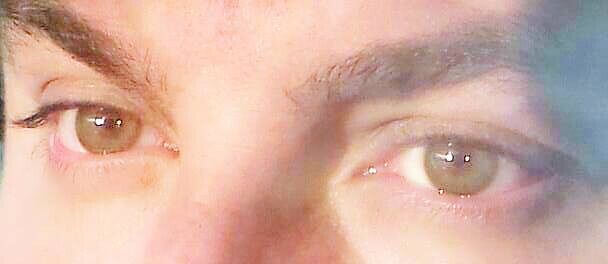 lionger eyes