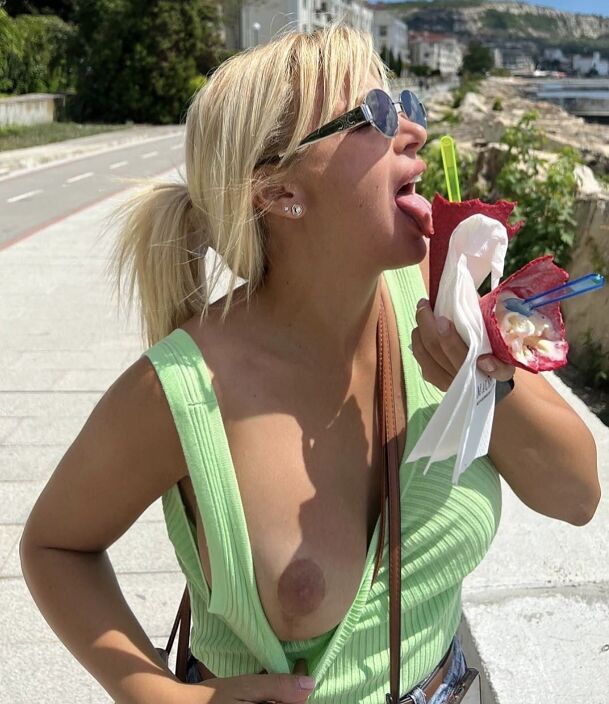 Любите мороженое ?