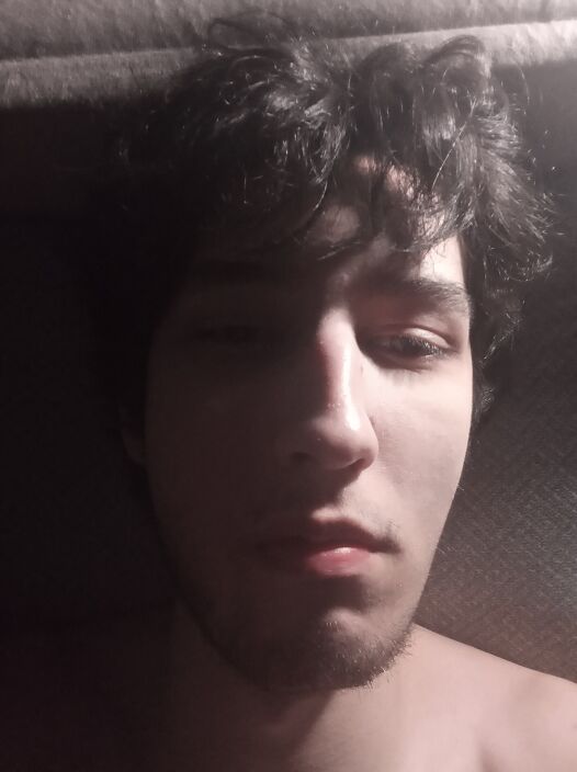 села бы на личико?)