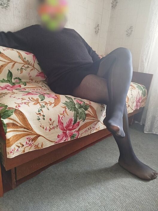на диванчике