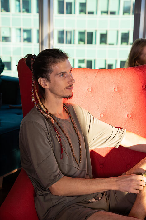 На отлетевшем