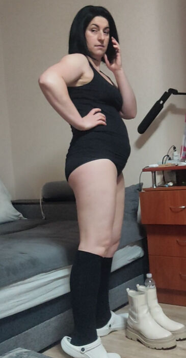 ПРИШЛА В ГОСТИ