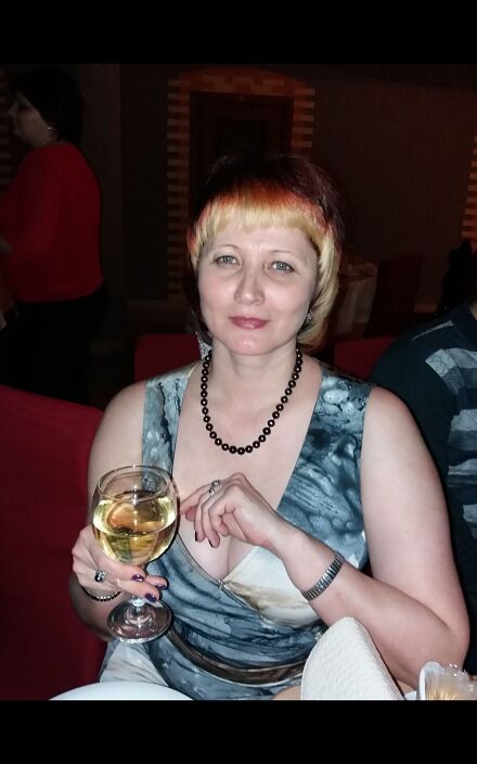 Шлюшка Галина из Кургана на оценку..