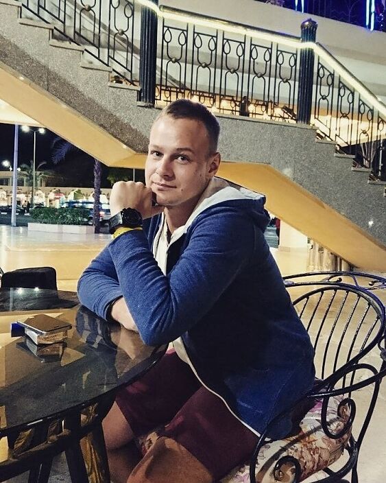 Meee