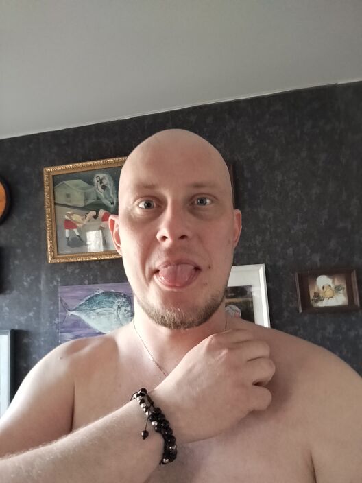 Немного игрив))