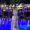 попы много не бывает