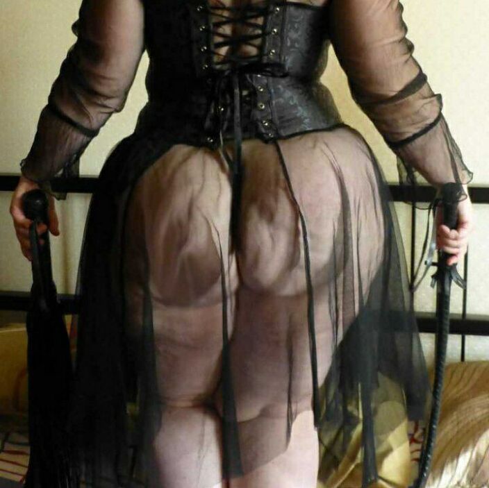 Яя и моя жопа большая как все любят дрочить