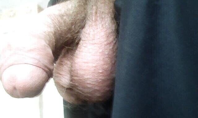 ЯЙЦА ПЕРЕПОЛНЕНЫ СПЕРМОЙ ТЁТИ КТО ВЫДОИТ