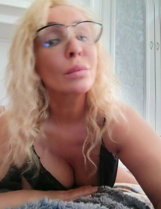 Девочка проснулась