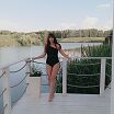 В купальнике,мне идёт  этот  купальник?))