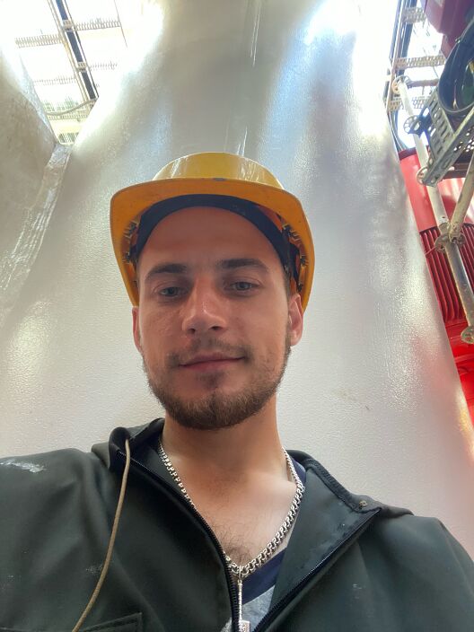 я)????????????????????