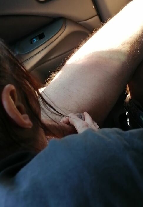 Трахаю подружку в авто