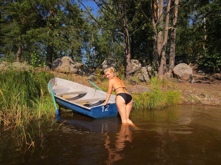 Попка на природе