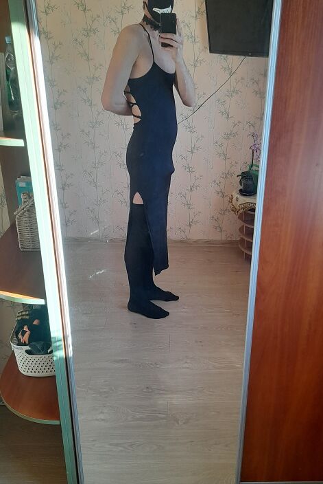 Немножко стоит