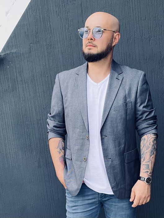 Познакомимся ?