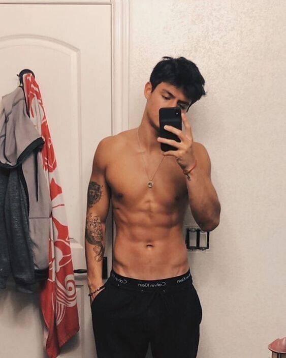 Это я сучки готовте киски