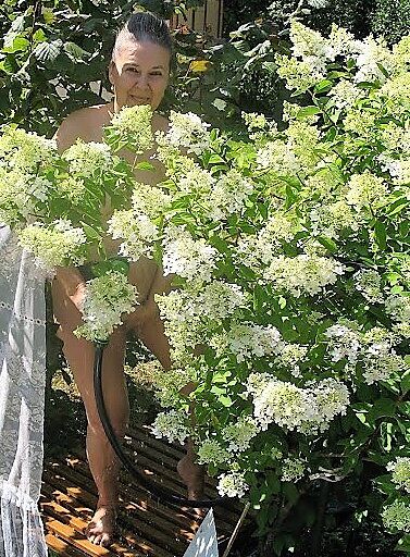 Душ прямо на участке2