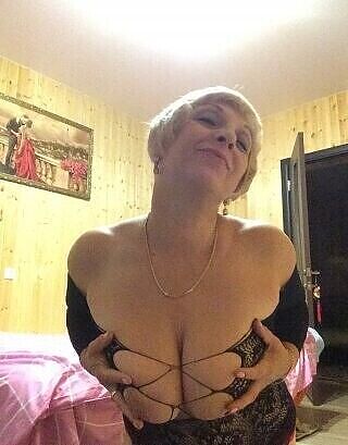 приготовилась дрочить хуй