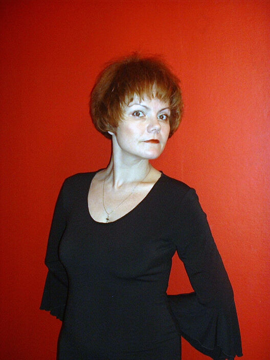 Зрелая анальная проститутка Лора  в цивильном