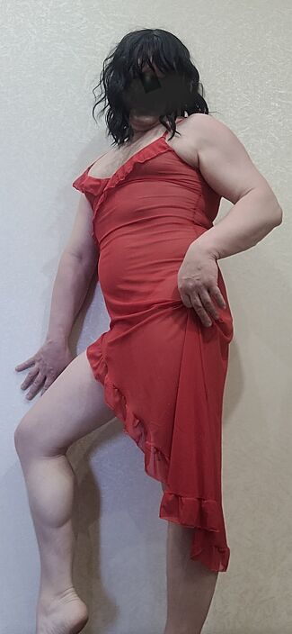 Девочка в красном