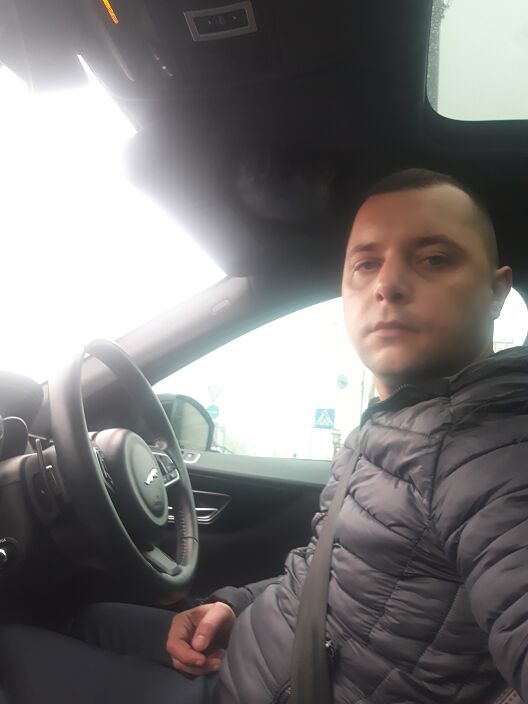 Это я)