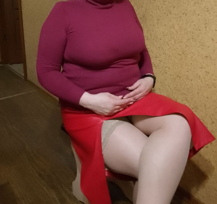 Ждет второго мужчинв