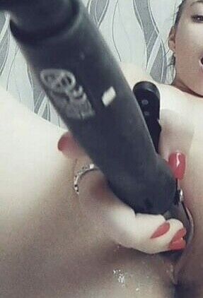 Красный маникюр