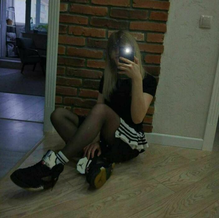 Вот такая я шлюха)