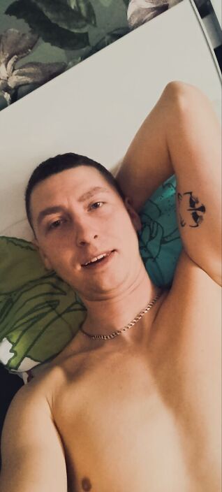 І ето я