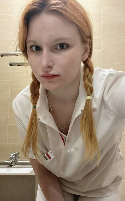 Кто хочет меня трахнуть?) Дрочите))