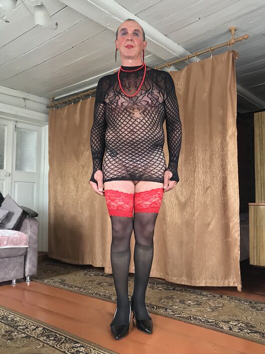 Natali с голой киской