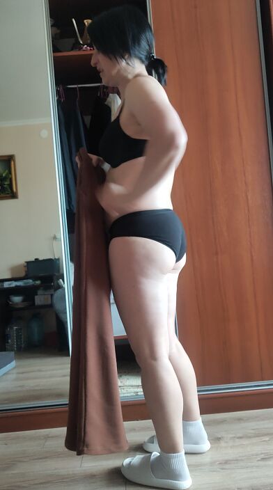 ЛЮБИТ В СРАКУ