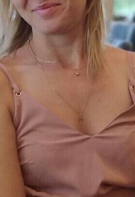 Моя супруга