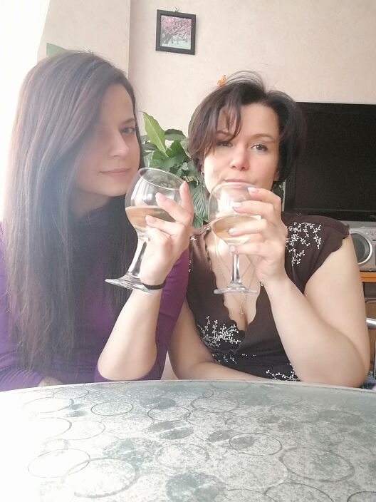 старые сучки из соседних частей