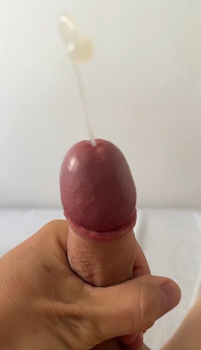 На кого кончить