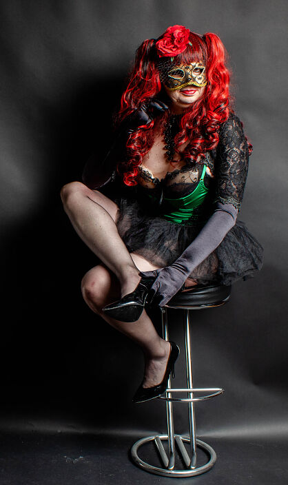 Мечтаешь увидеть, что у меня там?