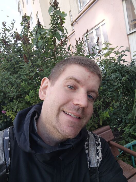 На улице