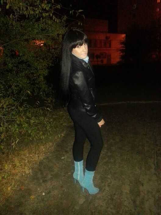 Молоденькая  я тут))