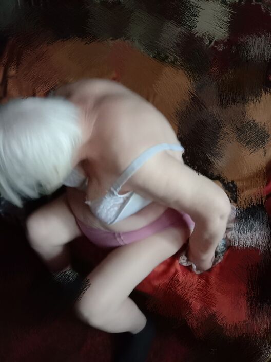 в нижнем раздеть голую дрочить