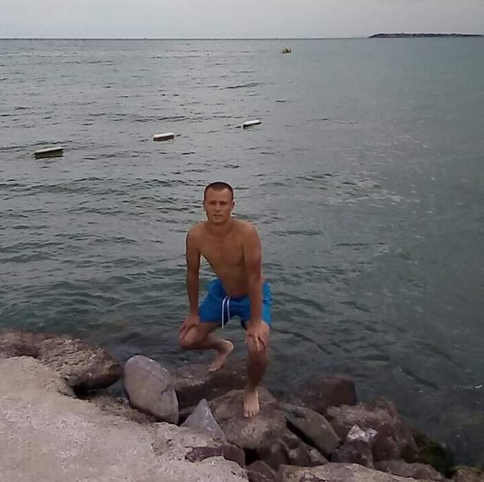 На море