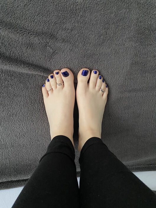 feet
