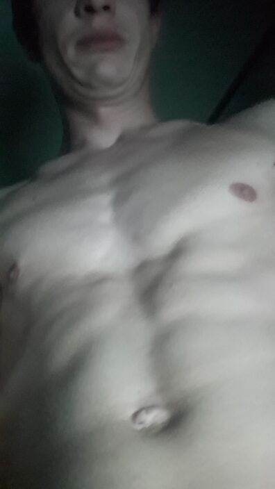 вот так и получается хер стоит бошка качается