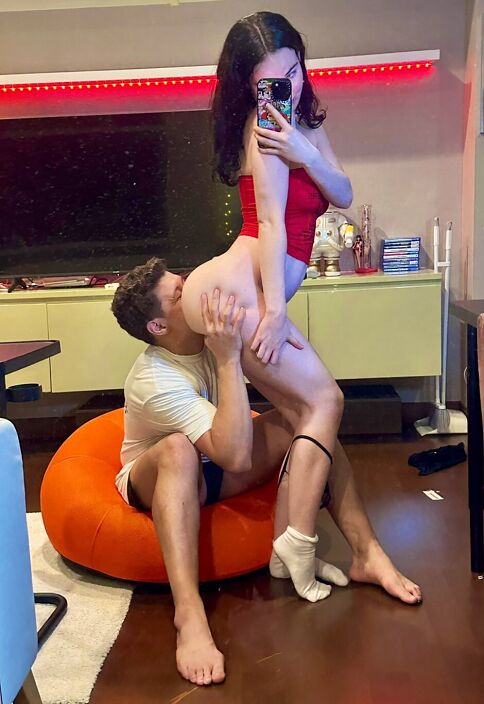 ляля делает пук