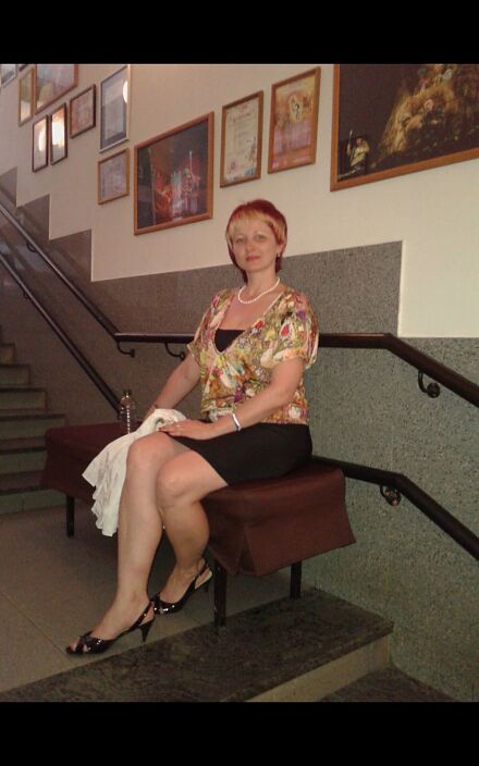 Шлюшка  Галина из Кургана на оценку..