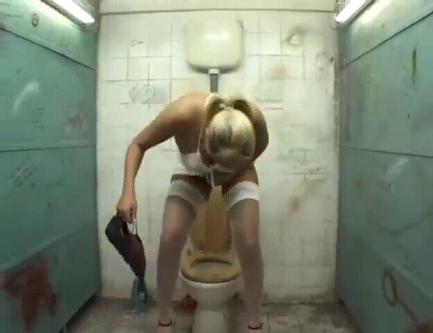 Приключение в туалете