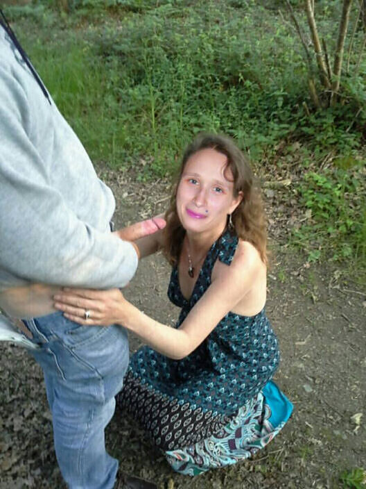 Готова отсосать